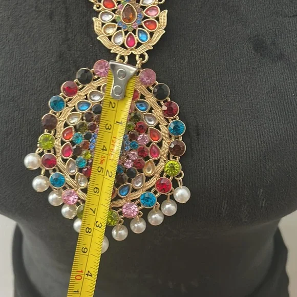 Large Gold Pendant Necklace - Picture 11 of 12